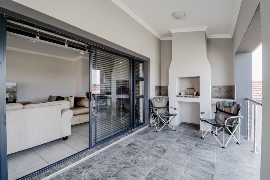 To Let 3 Bedroom Property for Rent in Seemeeu Park Western Cape